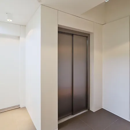 ビナパートメンツ パラシオ アパート