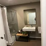 ビナパートメンツ パラシオ *